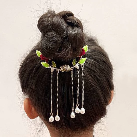 گیره گوجه ای شکوفه قرمز